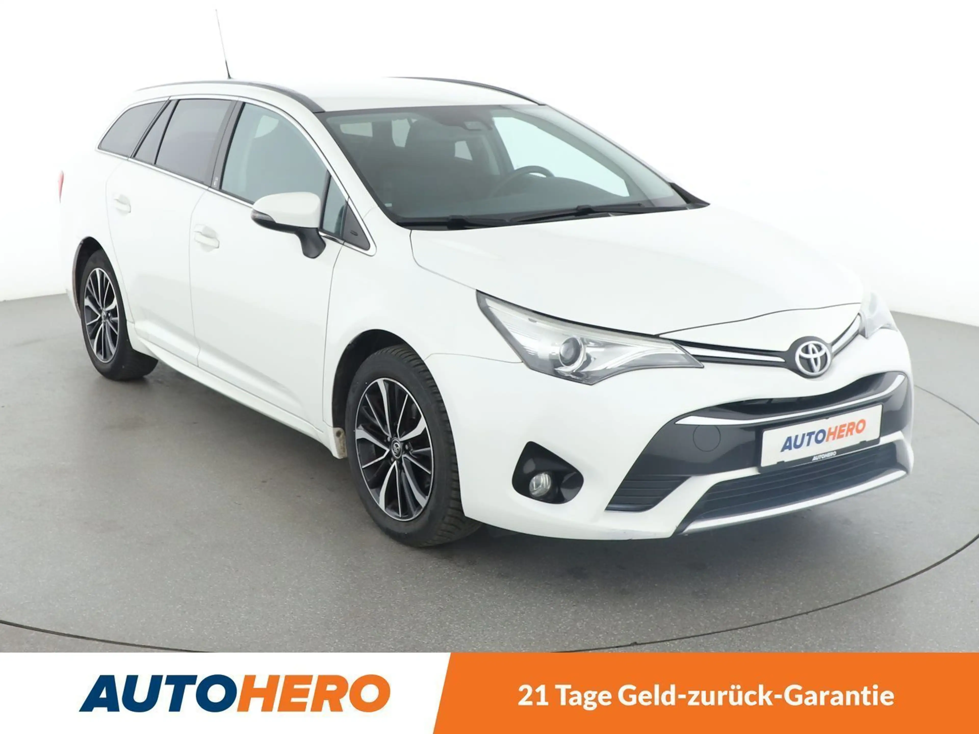 Toyota Avensis 1.8 Team D — photo 8