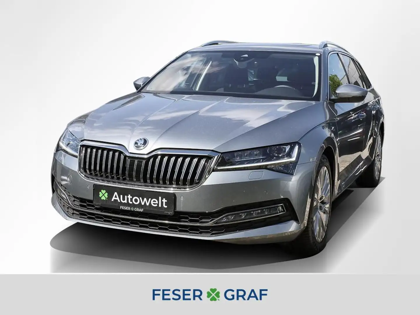 Skoda Superb Combi 2.0 TDI Style DSG AHK LED Navi Pano Grau - 1