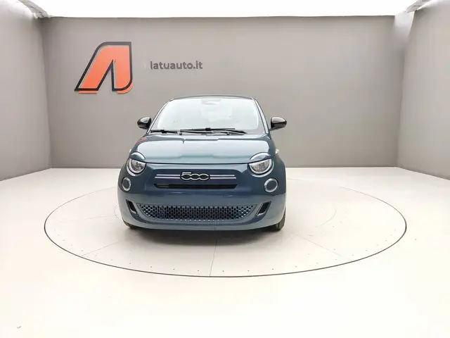 Fiat 500 view 2