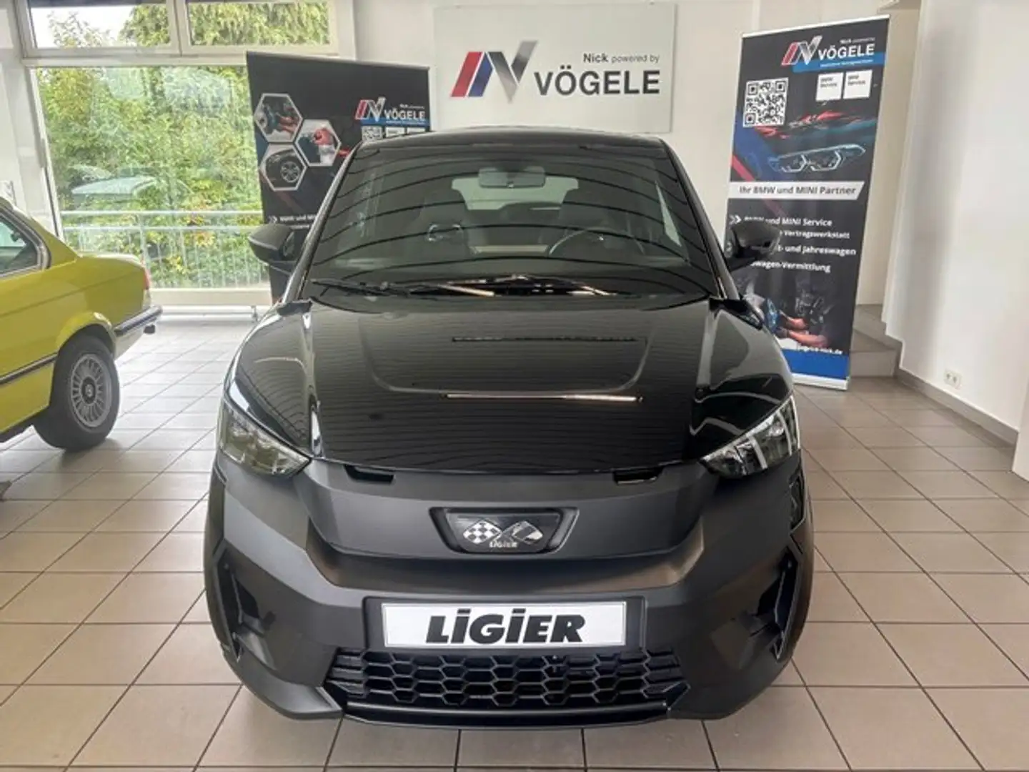 Ligier JS 50 15" schwarze Felgen Carplay Rückfahrkamera Schwarz - 1