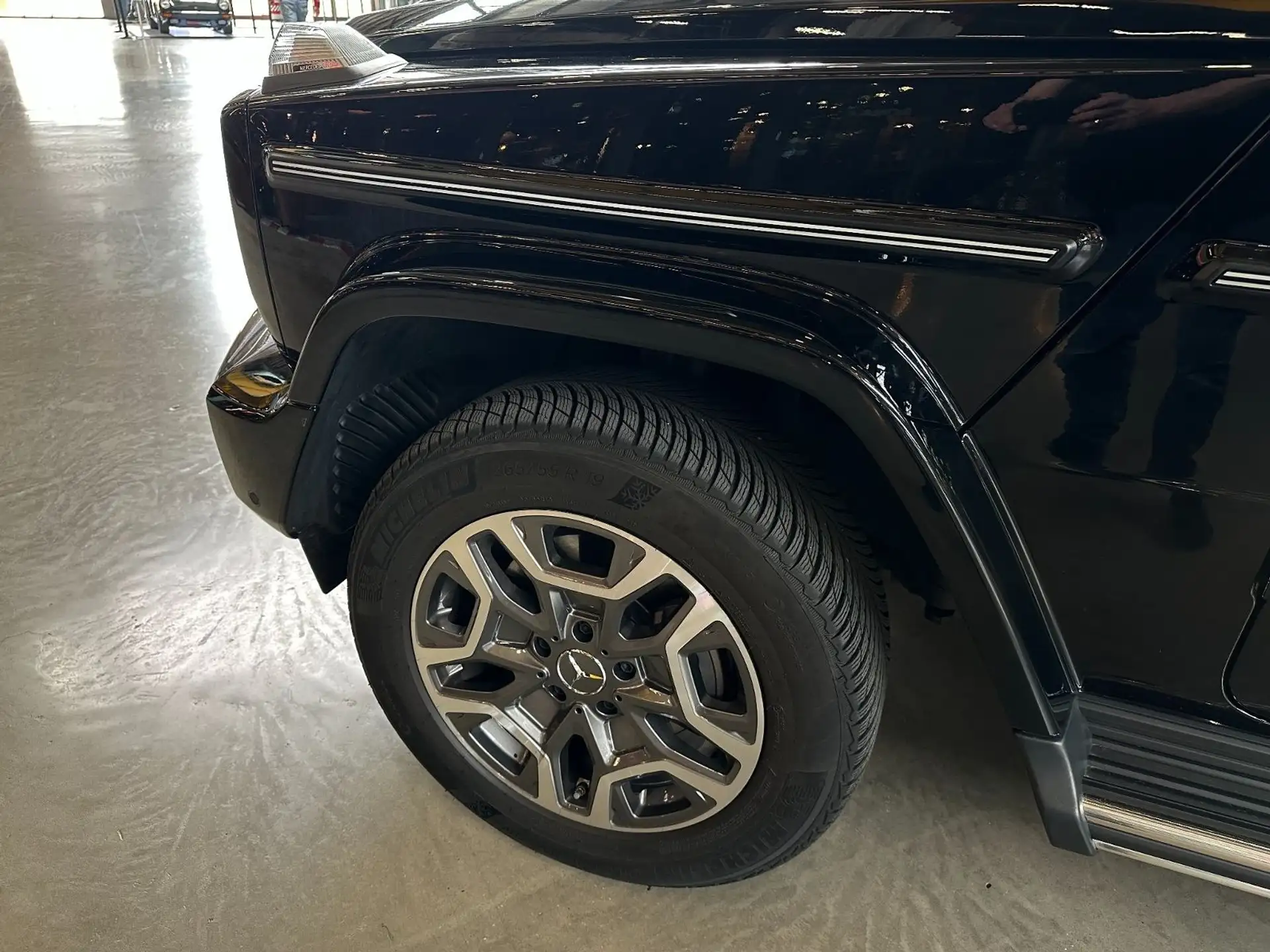 벤츠 Mercedes-Benz G-Class G 450 2025 검정 사진 7