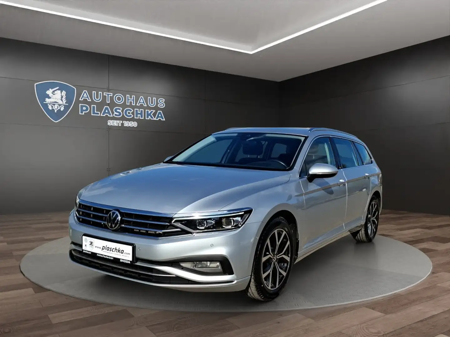 Volkswagen Passat Variant 2.0 TDI DSG Business 4Motion LED+HUD Klima Navi Silber - 1