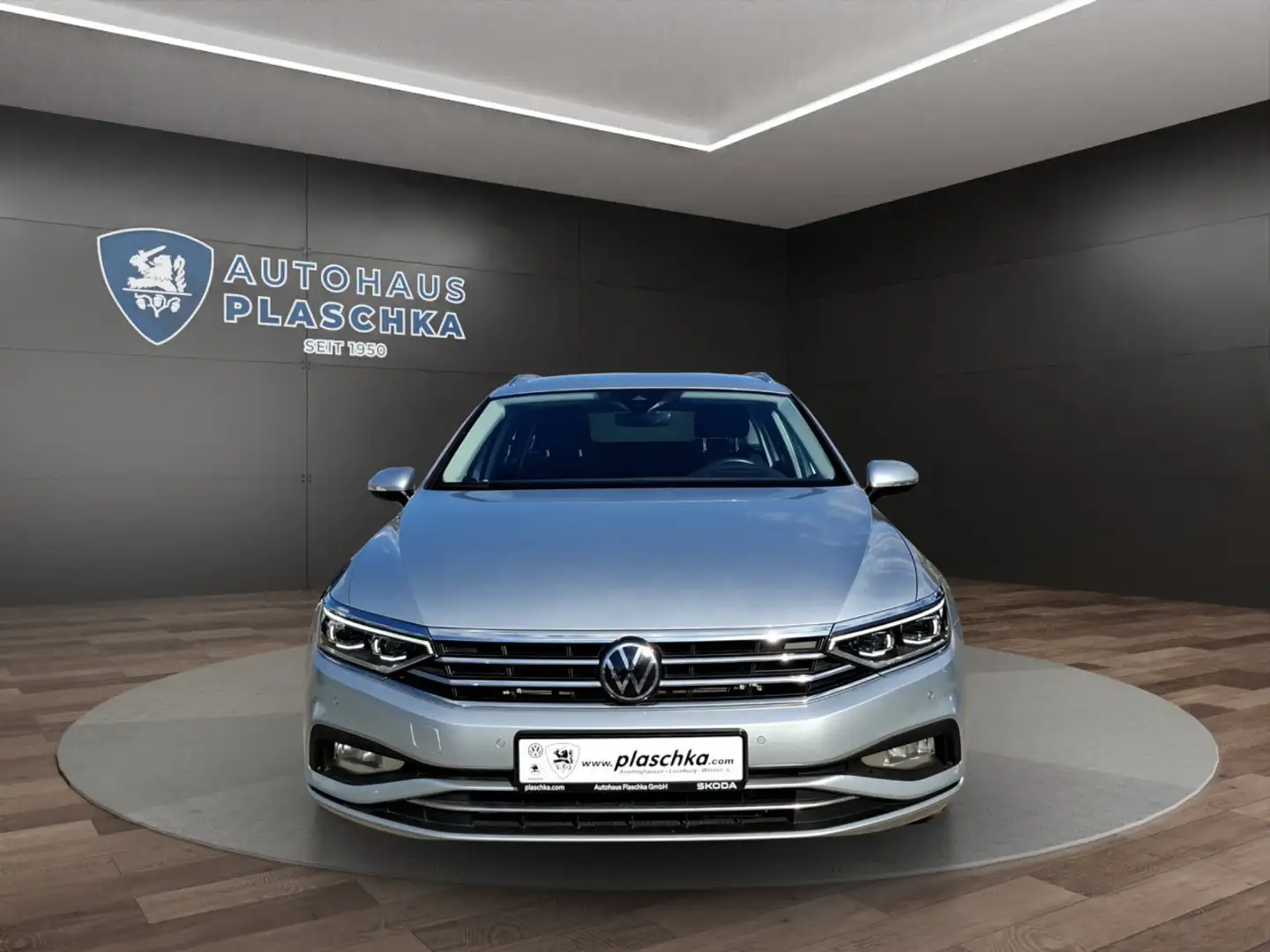 Volkswagen Passat Variant 2.0 TDI DSG Business 4Motion LED+HUD Klima Navi Silber - 2