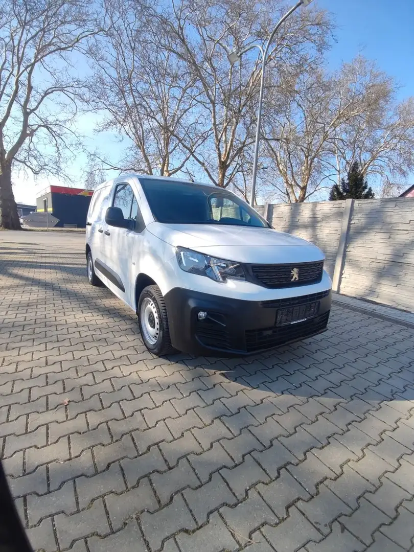 Peugeot Partner 1,6l L1 H1, Klima,AHK,Tempo., TÜV - neu Blanc - 1