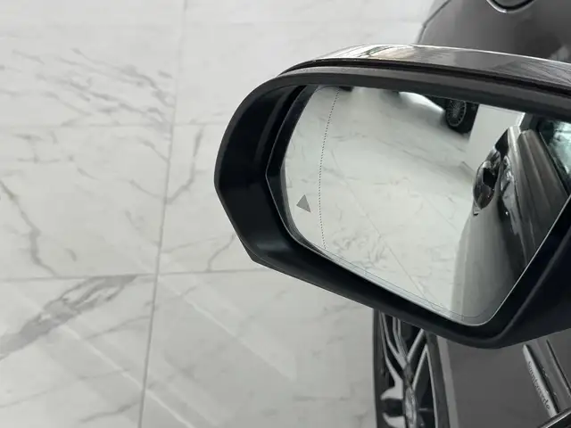 Mercedes-Benz 250 view 13