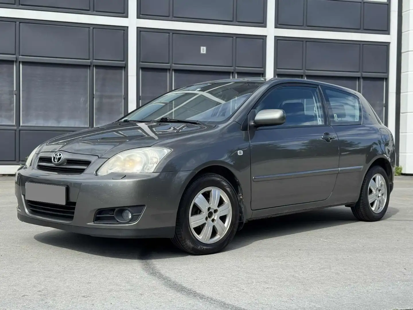 Toyota Corolla Année du modèle 2004- 1.4 - 1