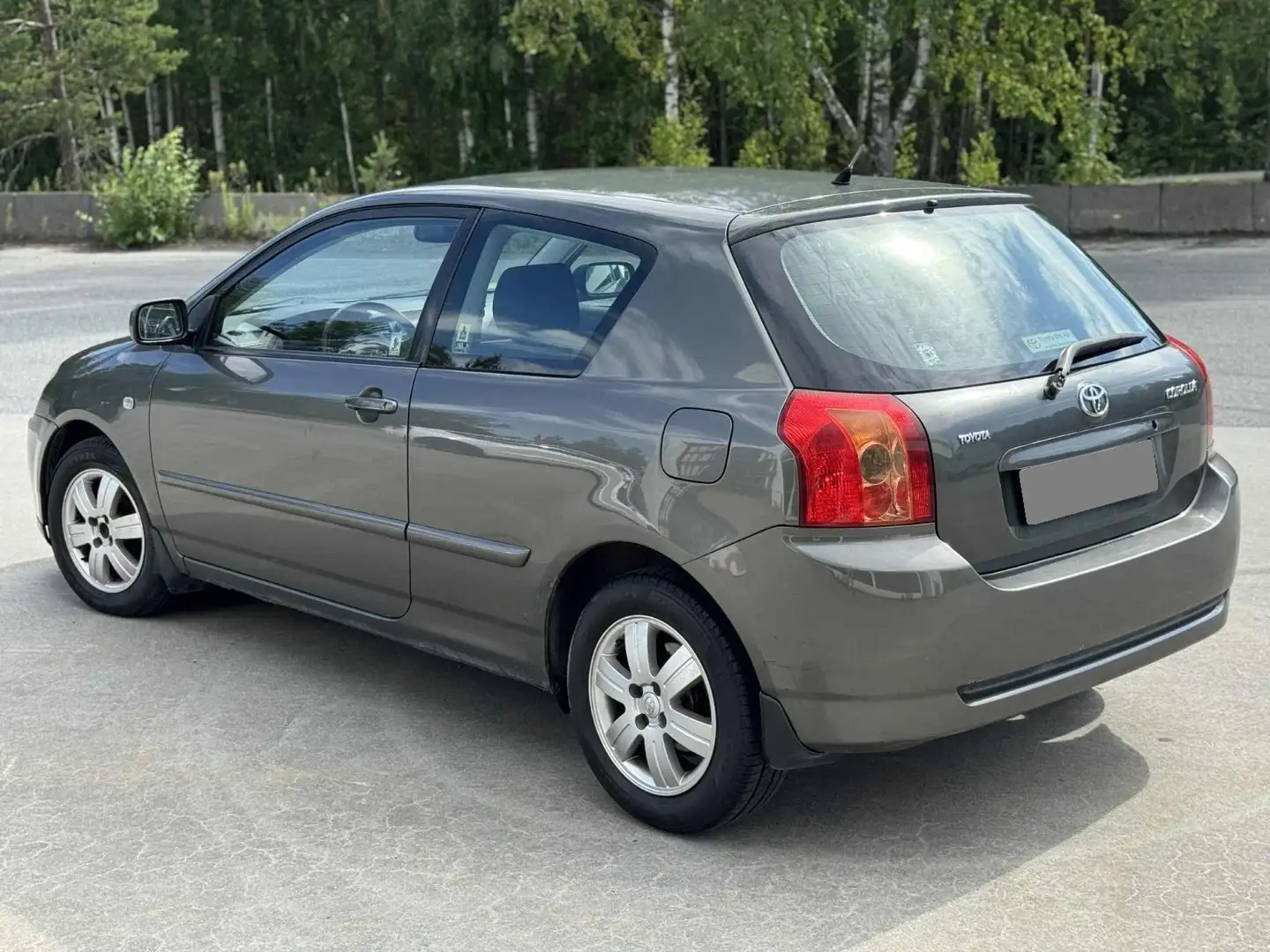 Toyota Corolla Année du modèle 2004- 1.4 - 2