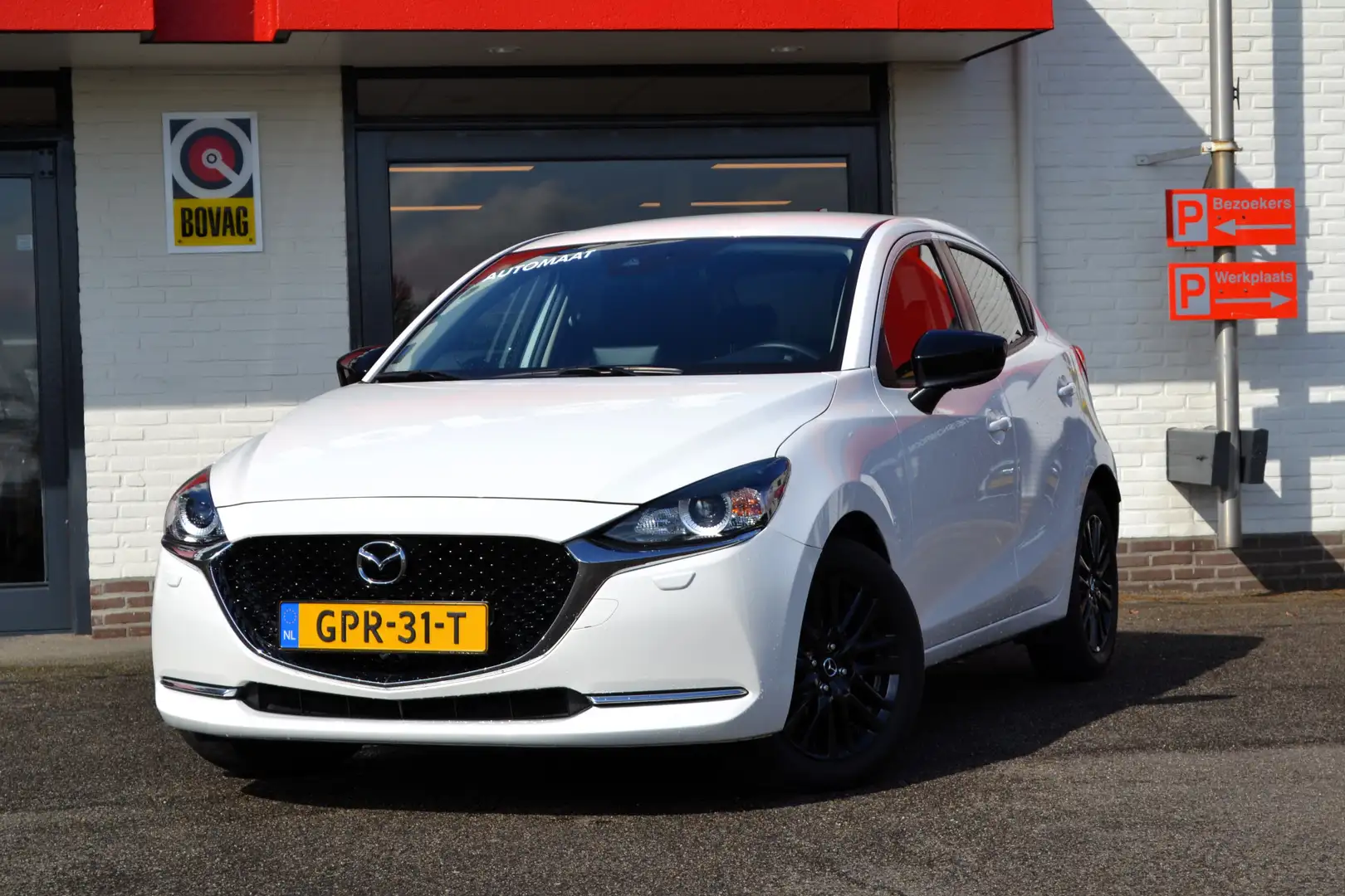 Mazda 2 1.5 Skyactiv-G Luxury Automaat, Clima, Navi, Camer Wit - 1