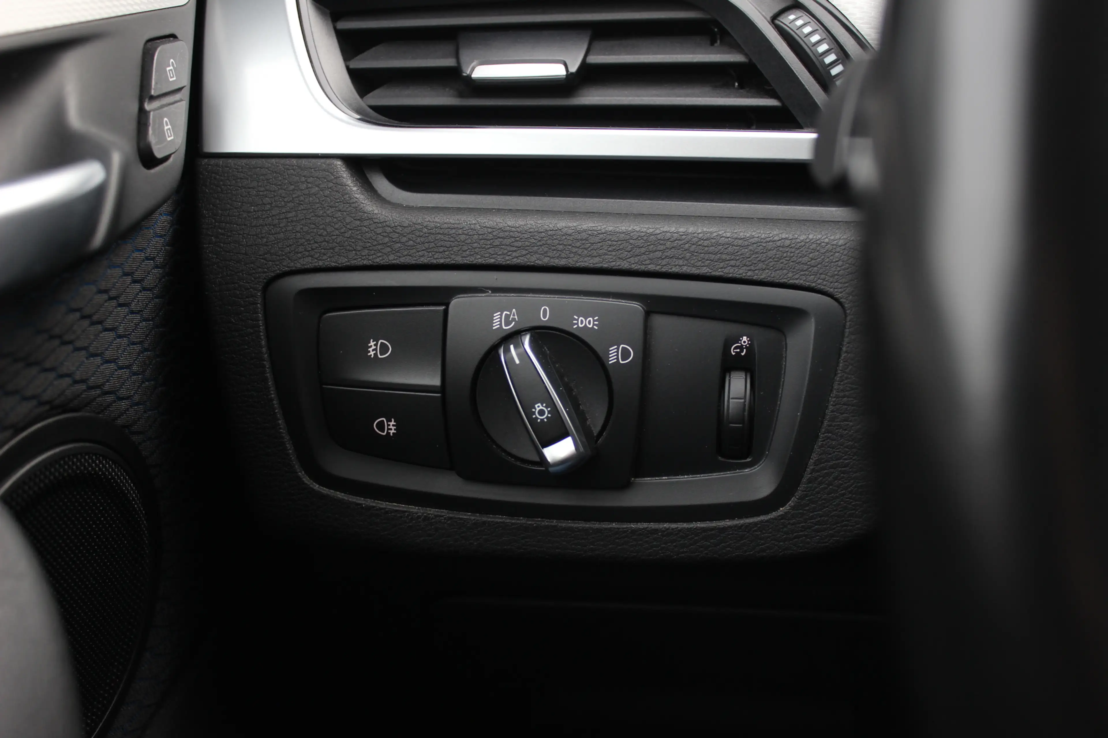 BMW X1 sDrive18i Executive Ed. M Sport / Trekhaak / Camer — photo 33