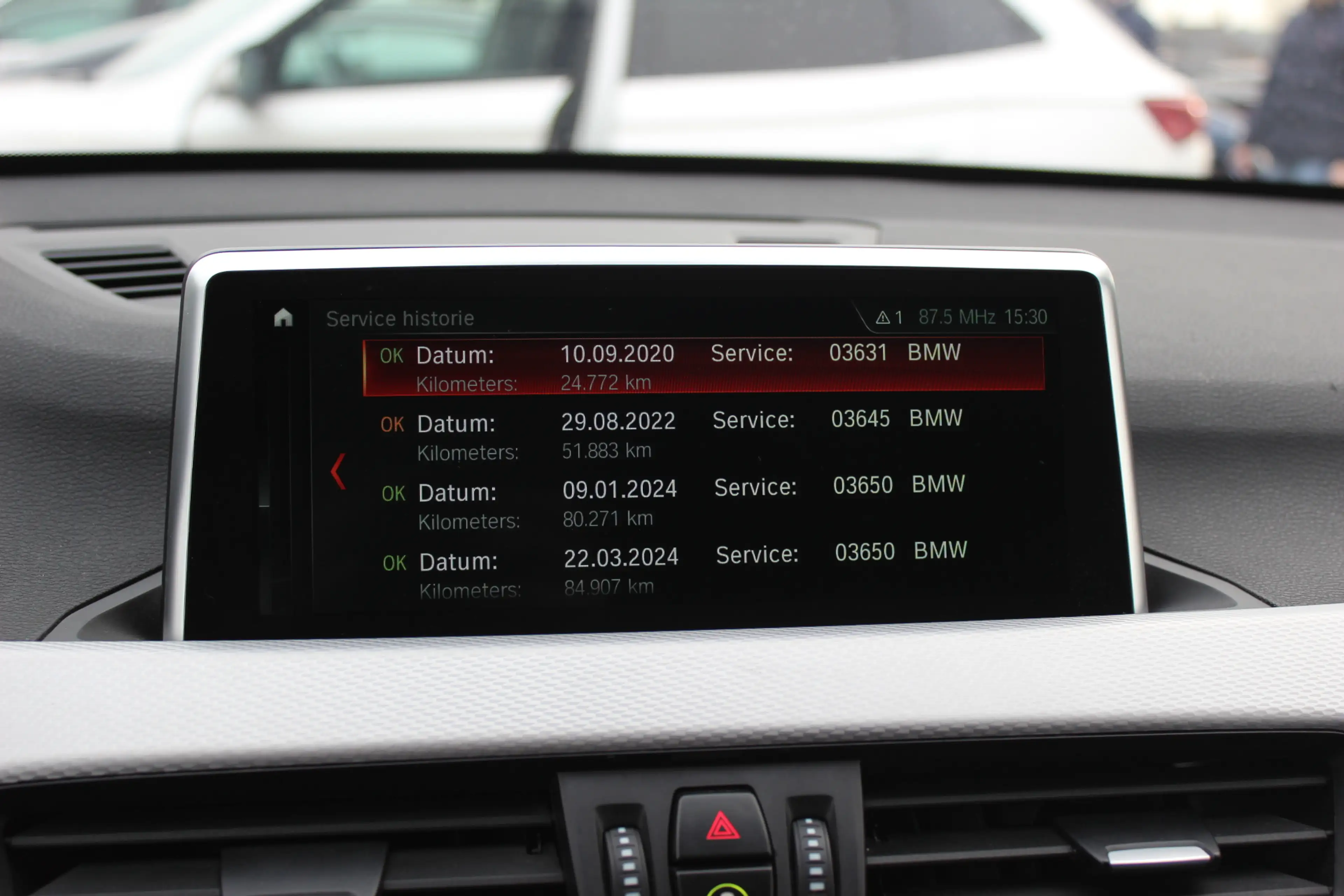 BMW X1 sDrive18i Executive Ed. M Sport / Trekhaak / Camer — photo 27