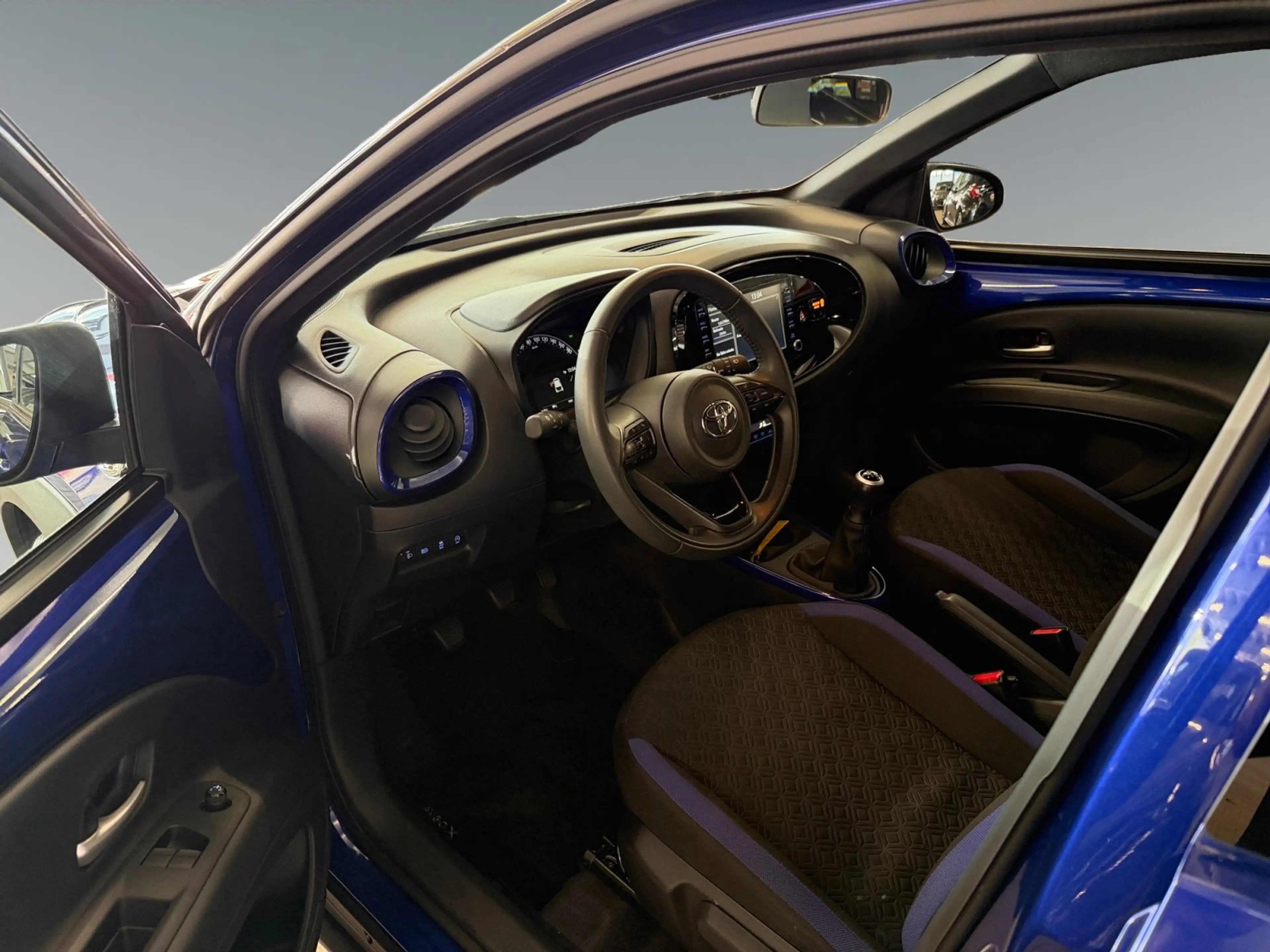 Toyota Aygo X 1.0 Pulse +Kamera+CarPlay+SHZ+Keyless+ — photo 10