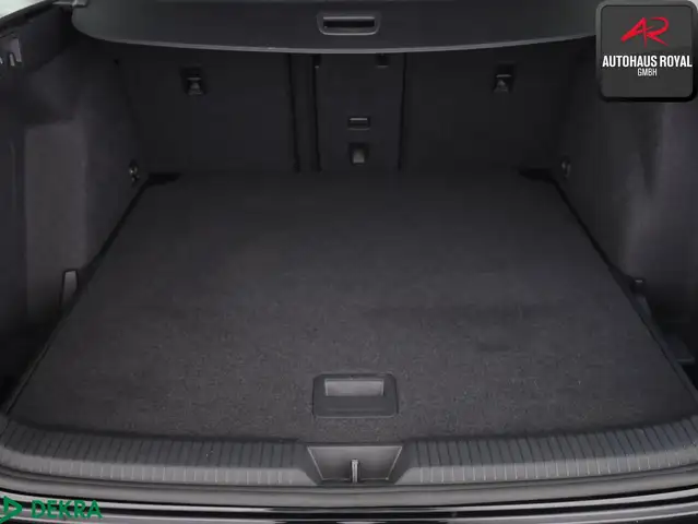 Volkswagen Golf view 13