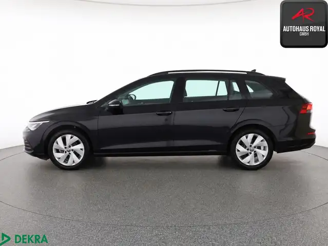 Volkswagen Golf view 2