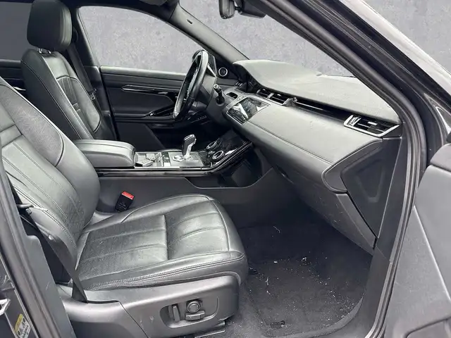 Land Rover Range Rover Evoque view 3