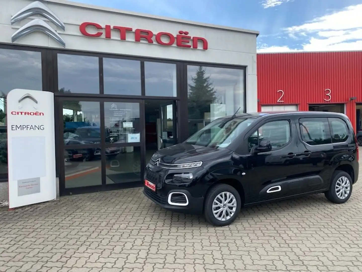 Citroen Berlingo MPV M BlueHDi 130 FEEL Noir - 1