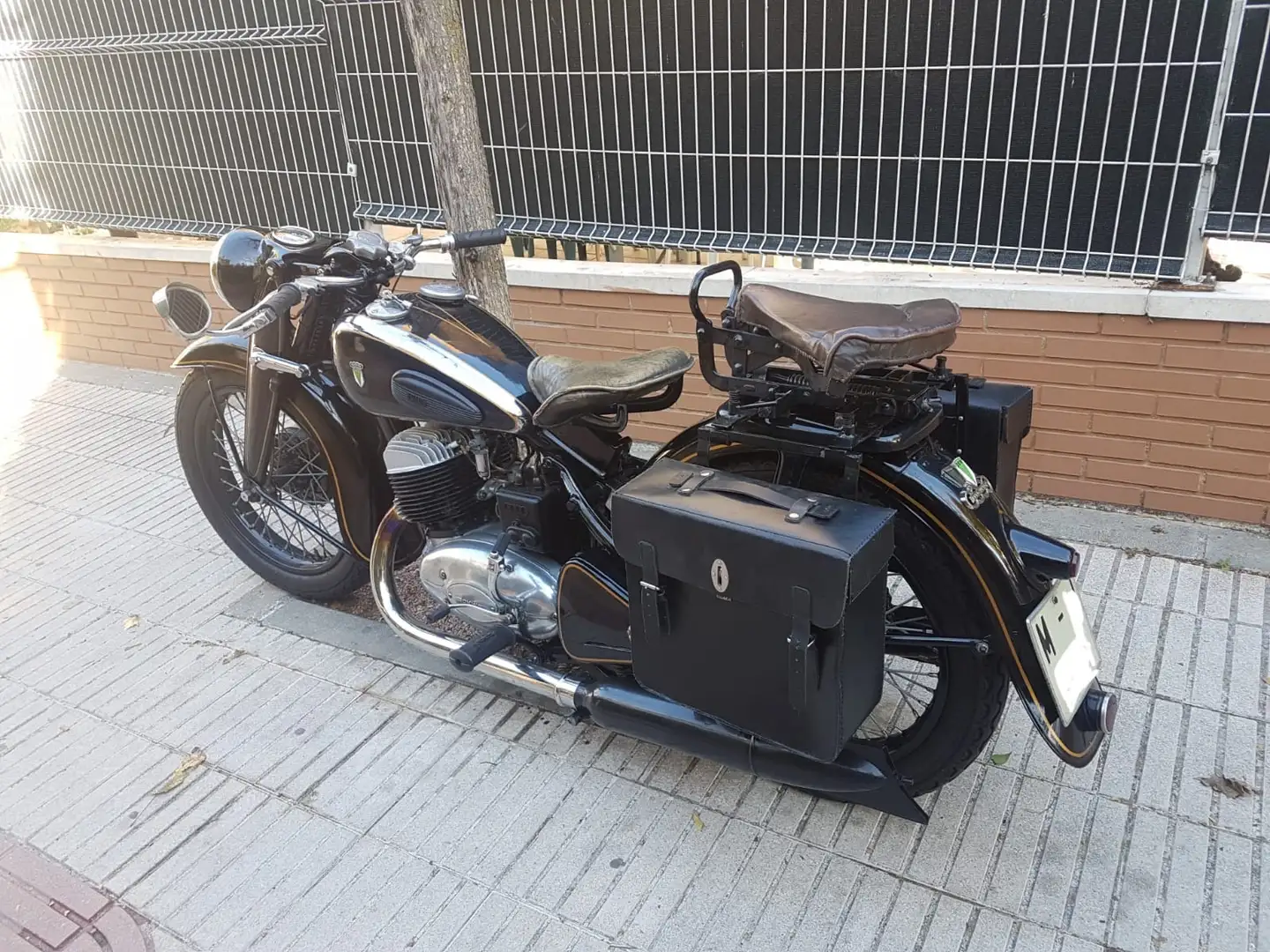 DKW NZ 500 Oldtimer Schwarz - 1