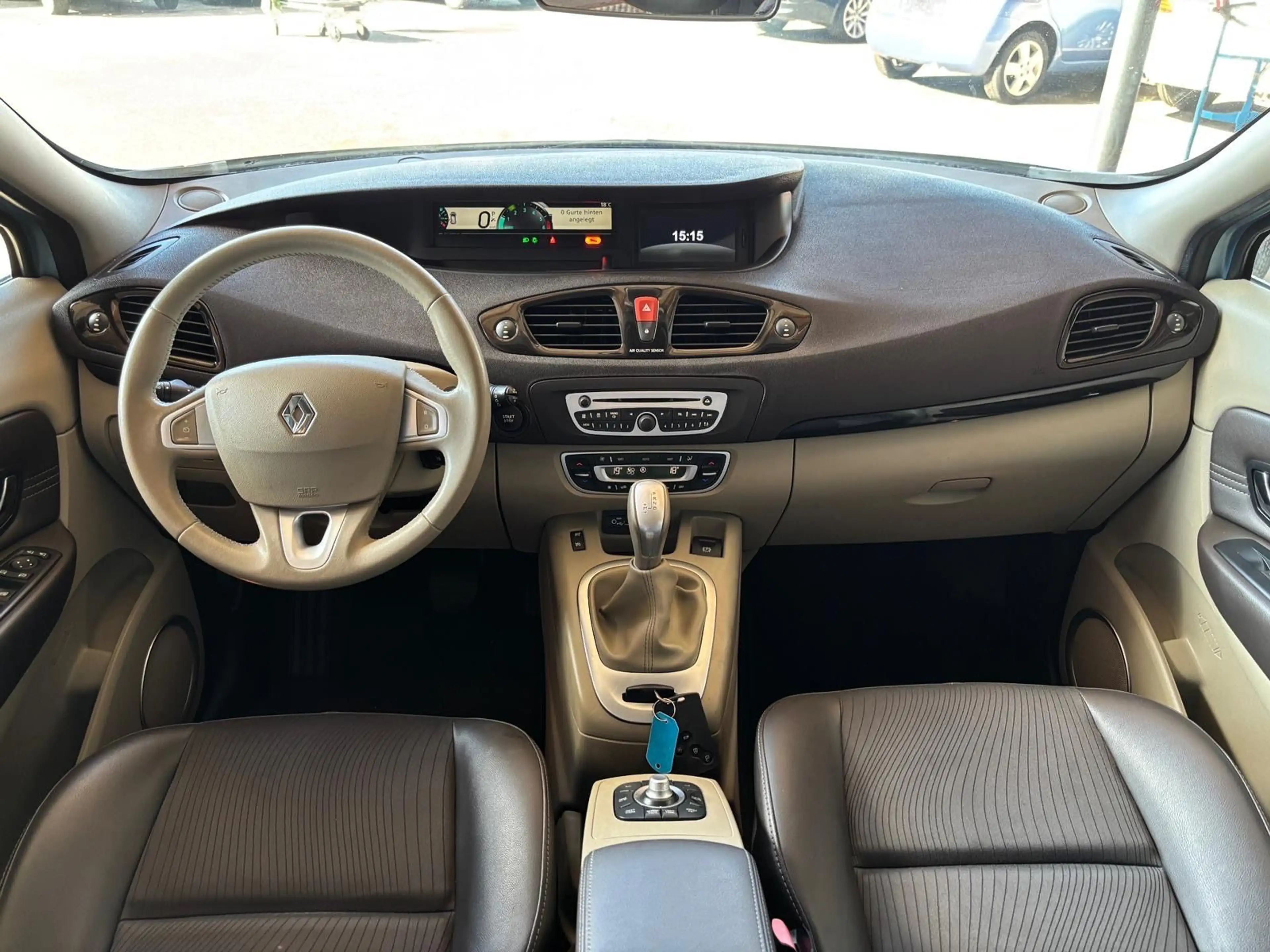 Renault Grand Scenic Dynamique dCi /NAVI/LEDER/AUTOMATIK — photo 10