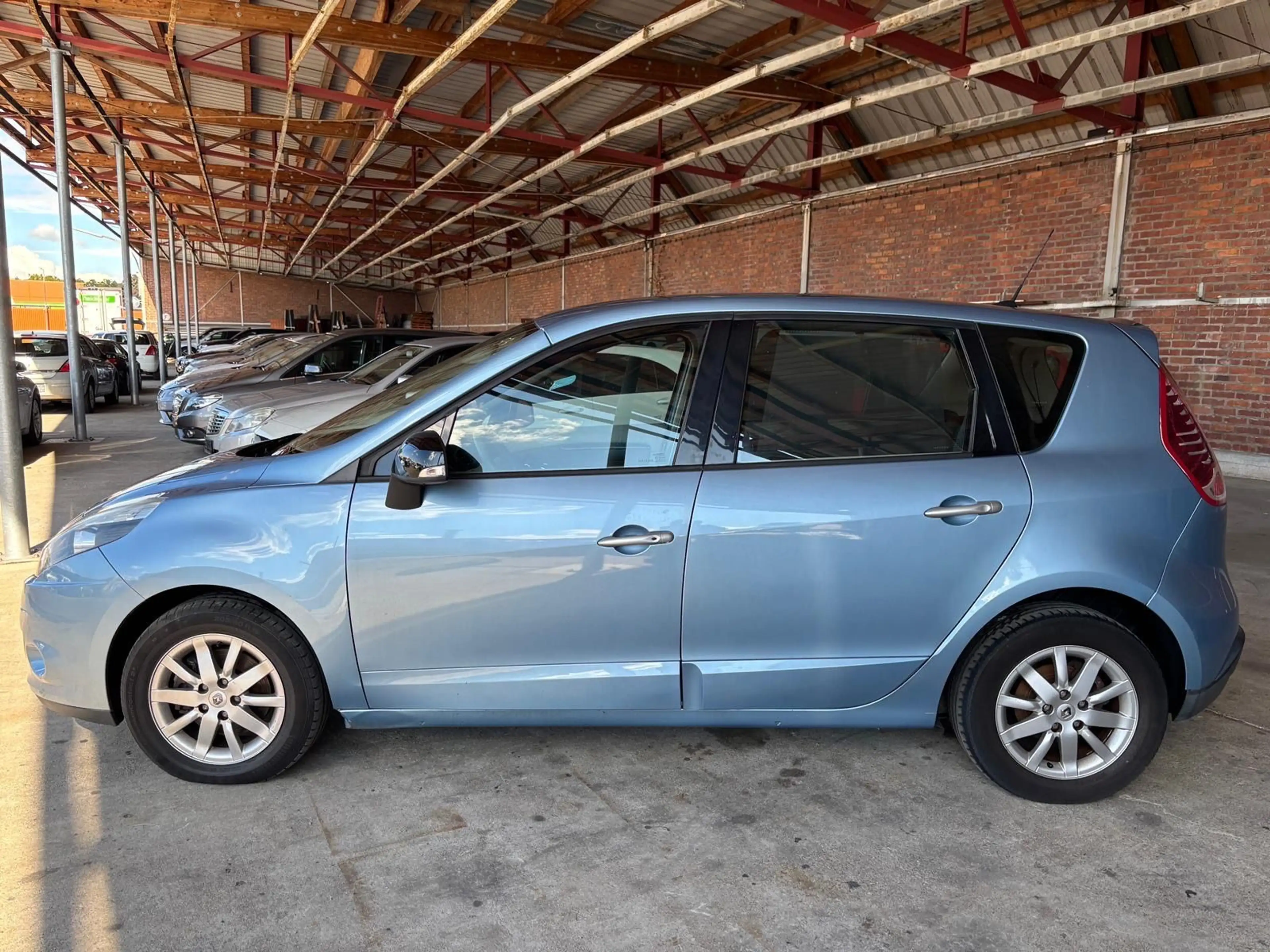 Renault Grand Scenic Dynamique dCi /NAVI/LEDER/AUTOMATIK — photo 8