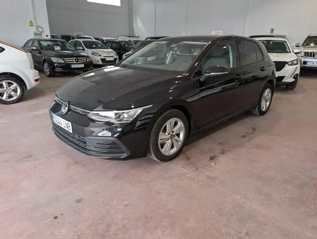 Volkswagen Golf view 3