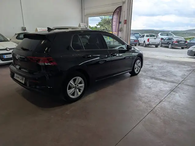 Volkswagen Golf view 9