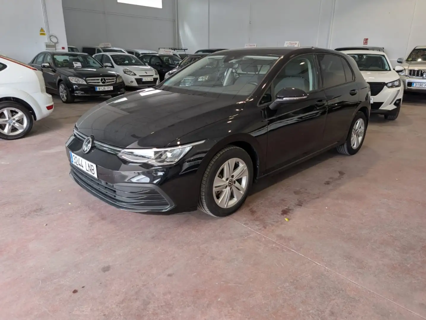 Volkswagen Golf 2.0TDI Life 85kW Negro - 1