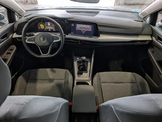 Volkswagen Golf view 26