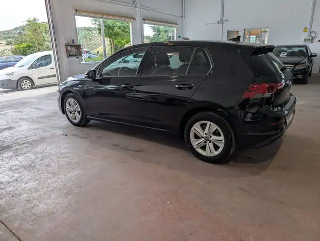 Volkswagen Golf view 5