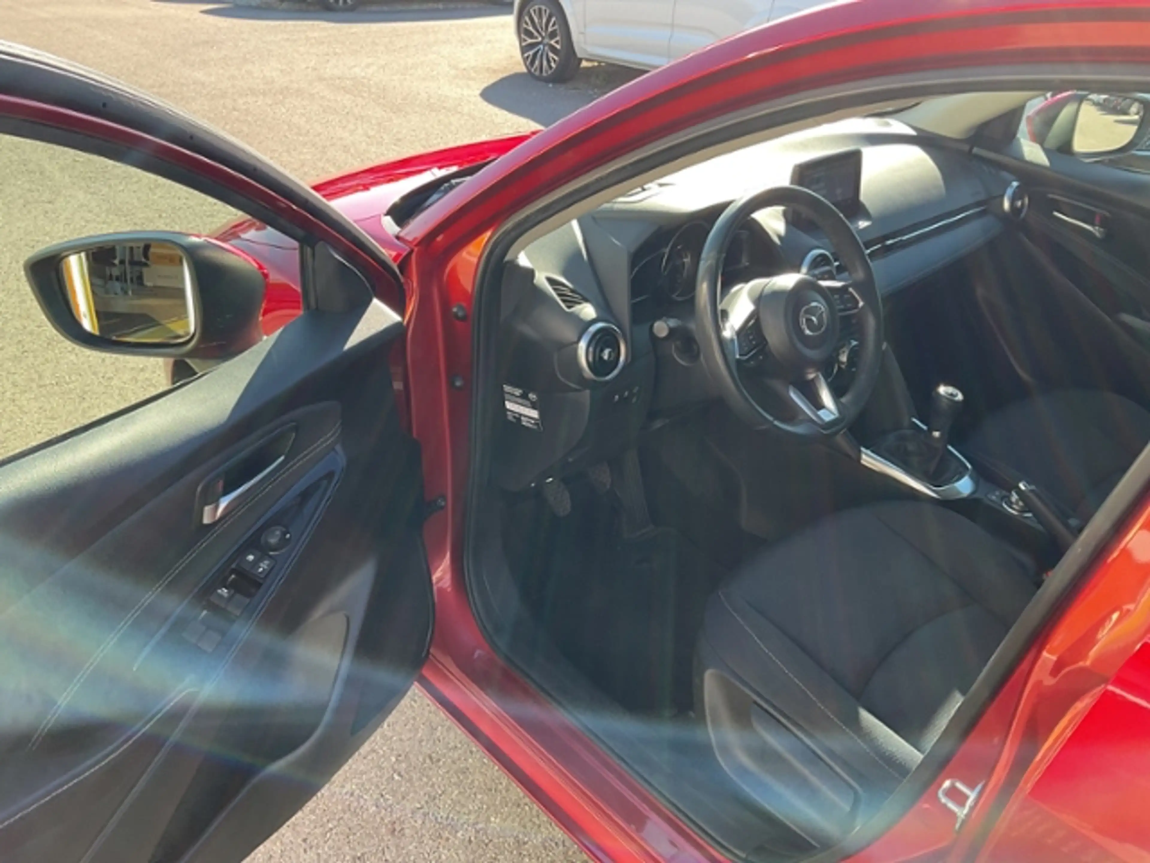 Mazda 2 G90 Sports-Line Navi Kamera LED BLIS HUD — photo 15