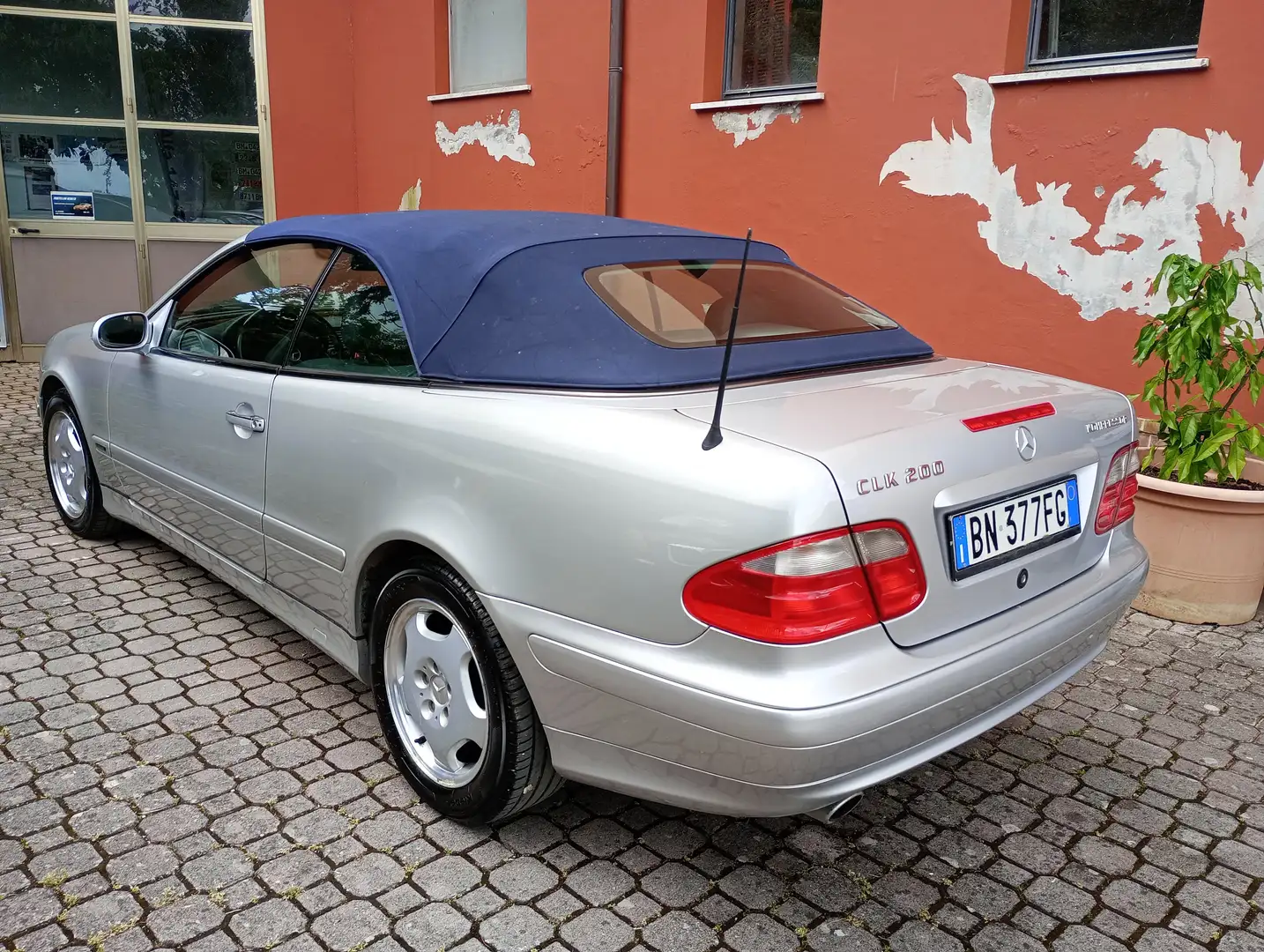 Mercedes-Benz CLK 200 CLK Cabrio 200 k Elegance Argent - 2
