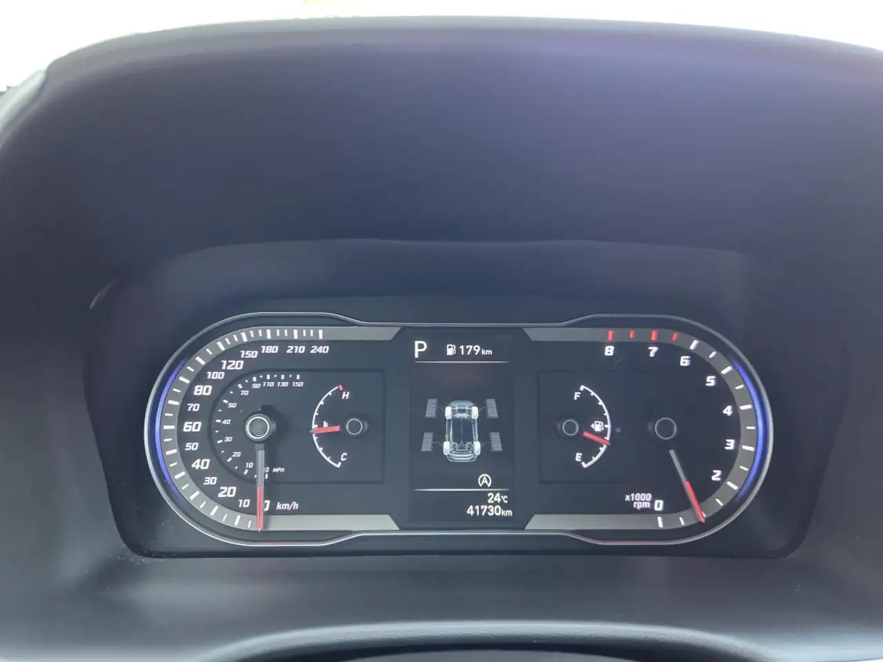 Hyundai TUCSON снимка Hyundai TUCSON