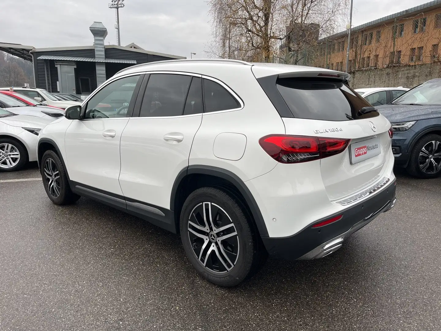 Mercedes-Benz GLA 180 GLA 180 d Automatic Sport Plus Weiß - 2