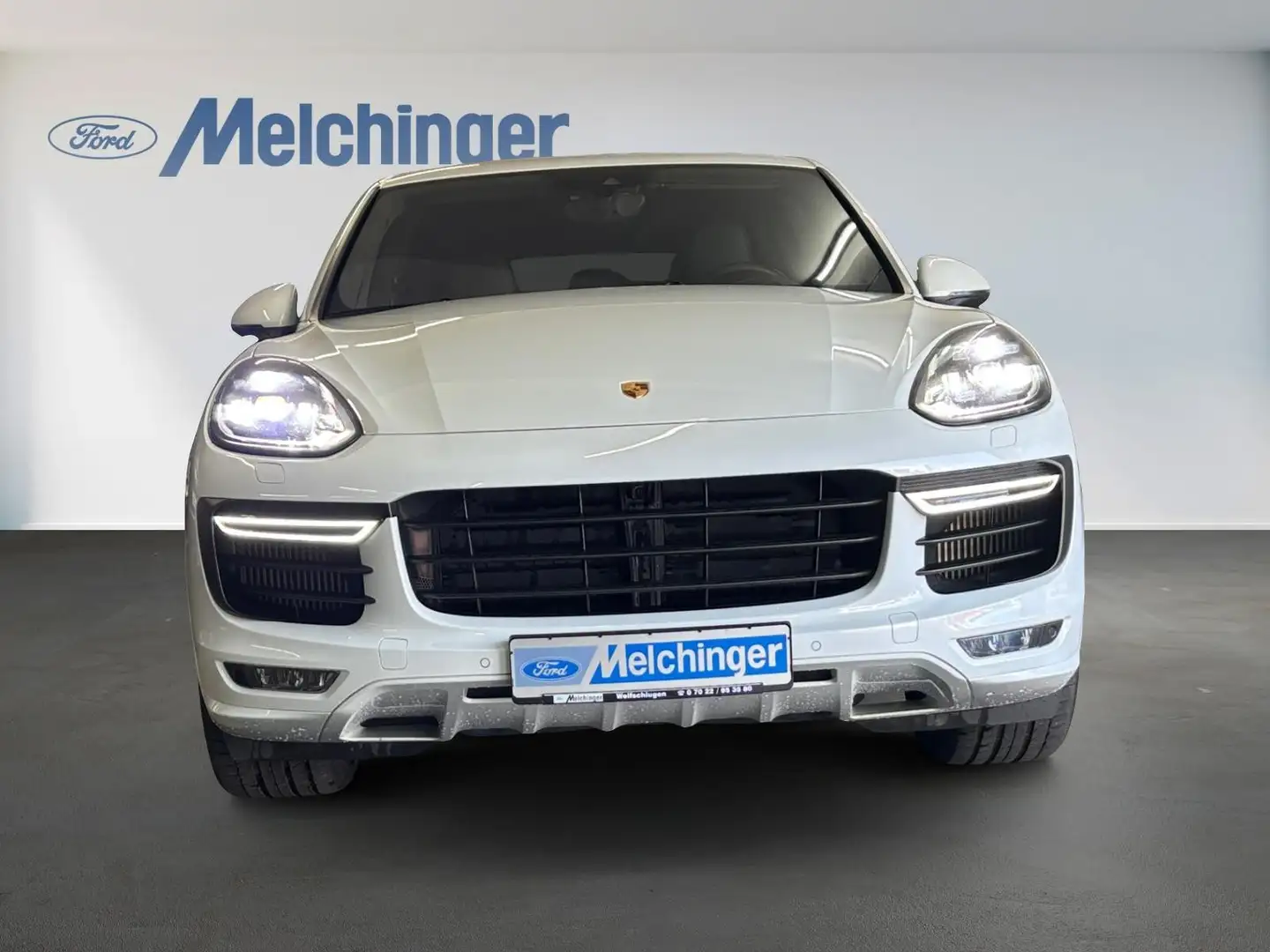 Porsche Cayenne GTS Sport-Crono-Paket/Navi/Pano-Dach/u.v.m Weiß - 2