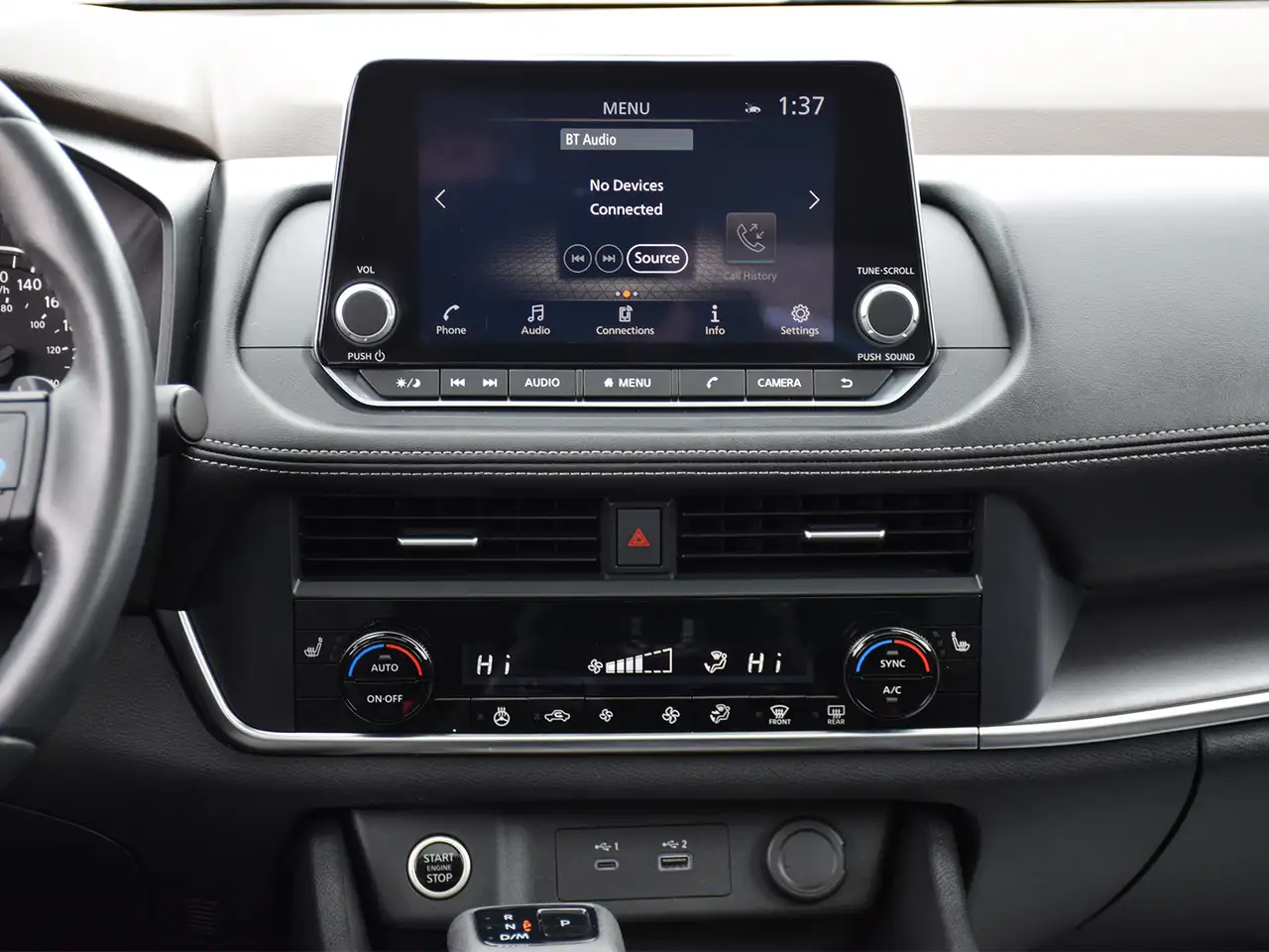 Nissan Rogue снимка Nissan Rogue