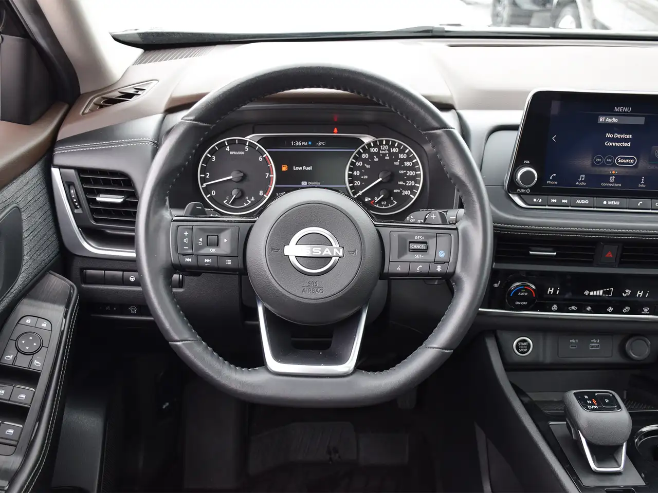 Nissan Rogue снимка Nissan Rogue