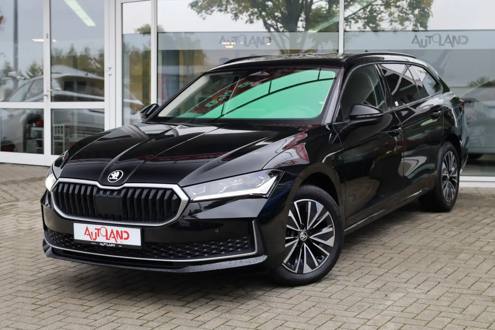 Skoda Superb Combi 1.5 TSI Selection LED Navi Kamera Noir - 2
