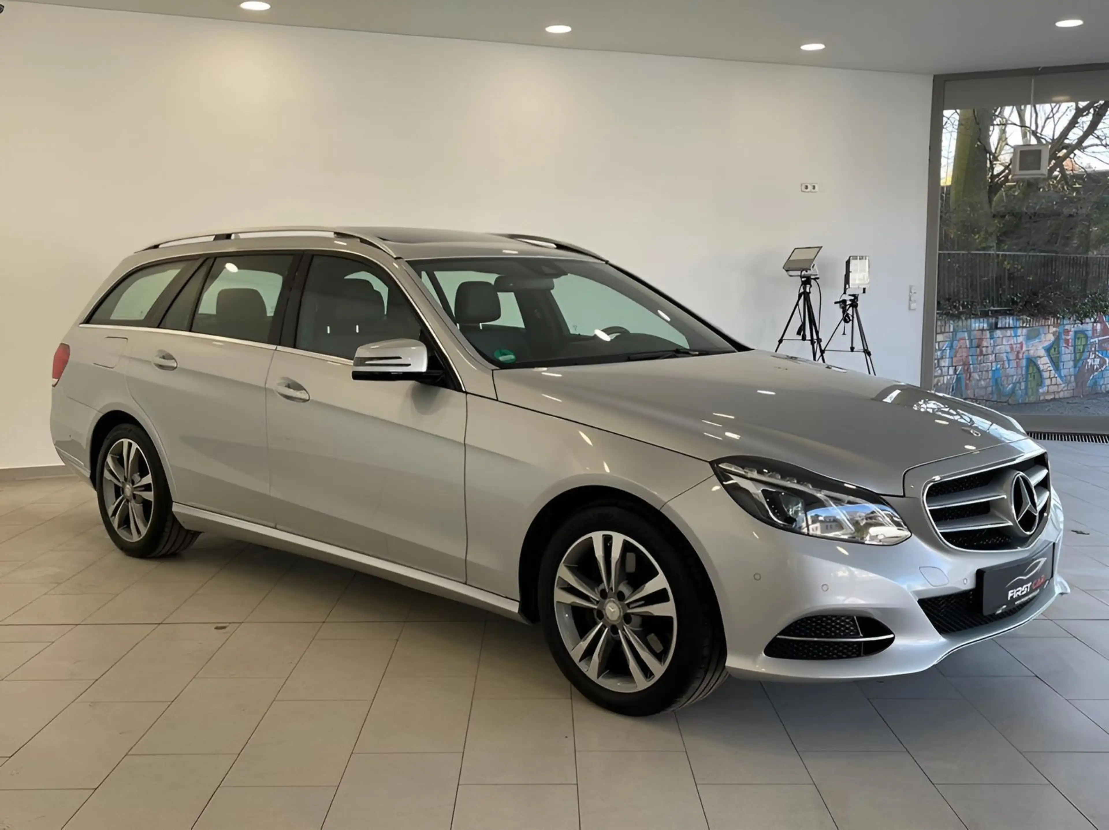 Mercedes-Benz E 250 T BlueTec 4Matic Avantgarde|AHK|SHD|LED|F1 — photo 5