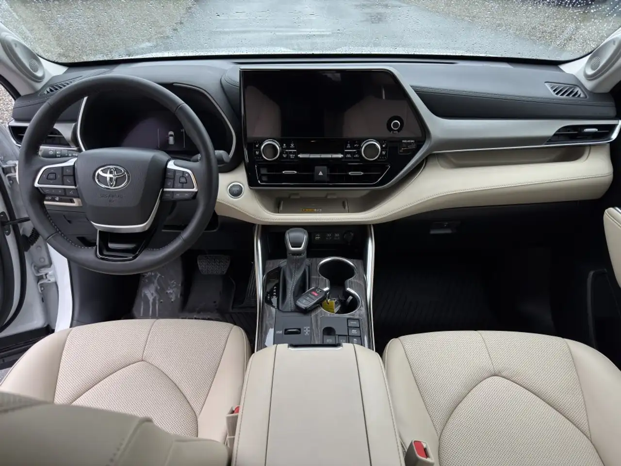 Toyota Highlander снимка Toyota Highlander