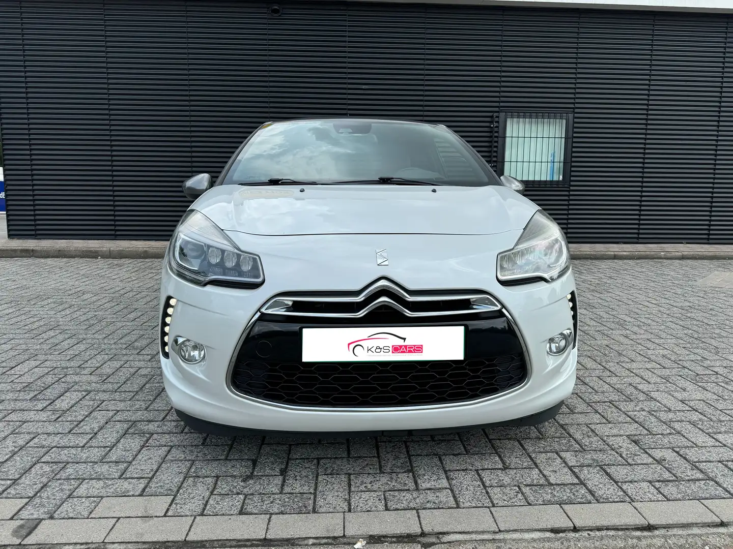 DS Automobiles DS 3 DS 3 1.6 THP Benzine - sensoren - bluetooth Wit - 2