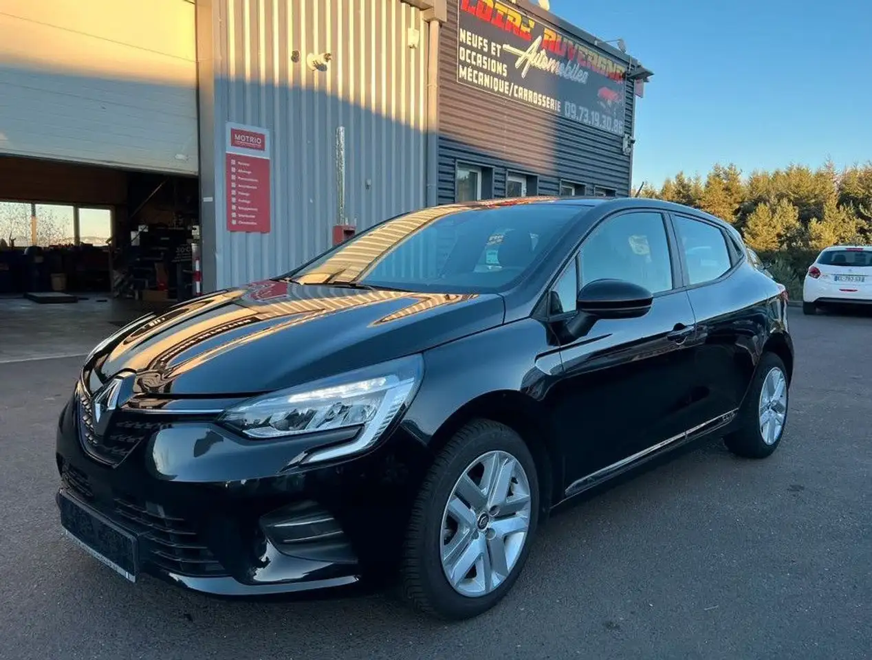 Renault Clio 1.0 TCe Experience 100 CHV