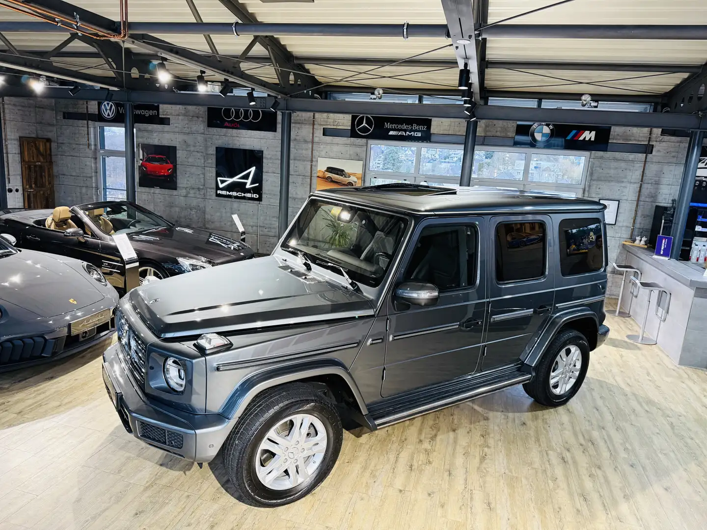 Mercedes-Benz G 350 d 4Matic*G.SHD*360°KAM*AHK*LED*WIDESCREEN Grau - 2