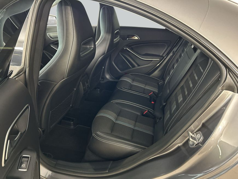 Mercedes-Benz CLA 180 CLA — photo 11