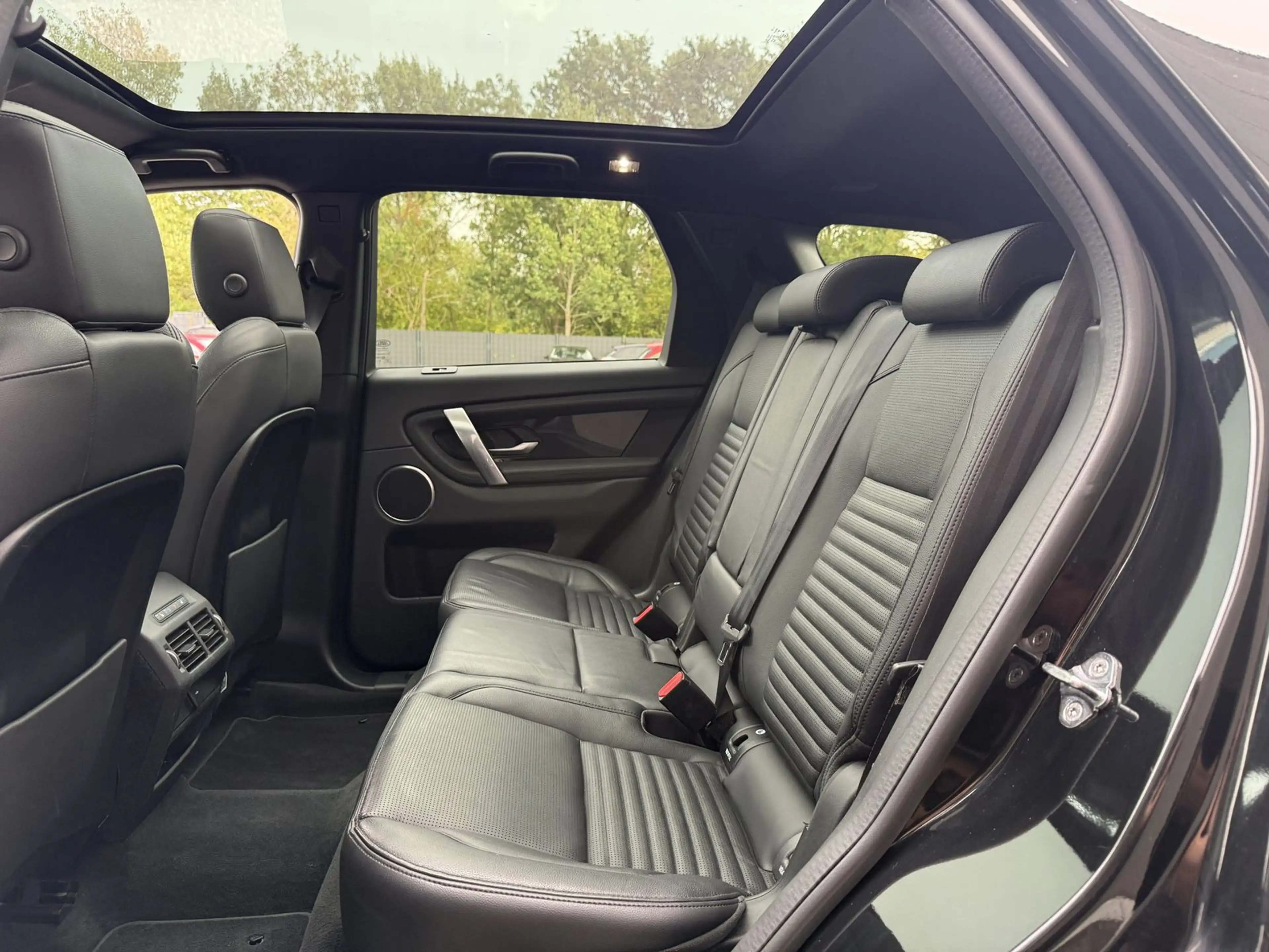 Land Rover Discovery Sport SE AWD *AHK*PANO*HUD*ACC* — photo 15