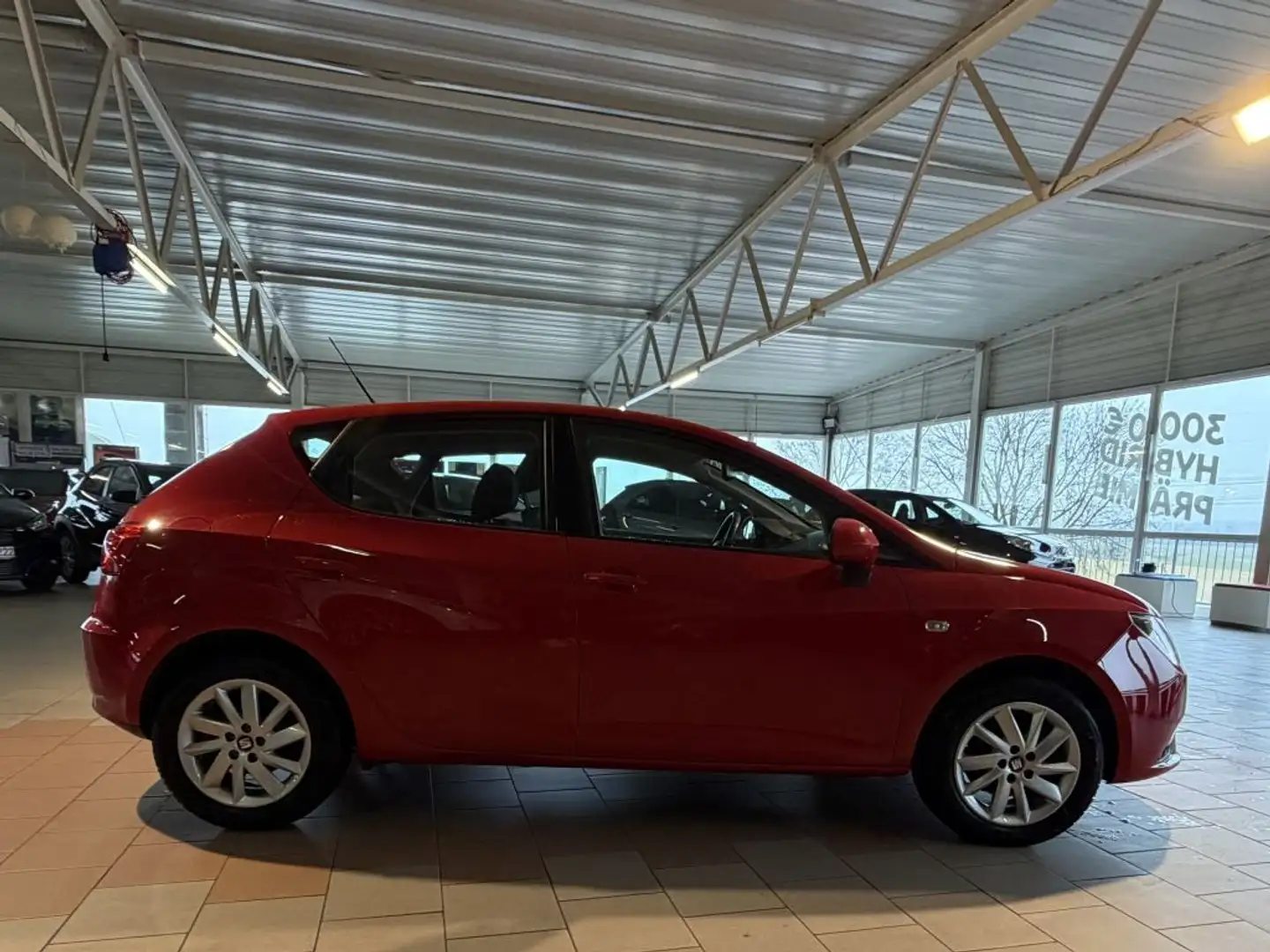 SEAT Ibiza 1.2 TSI DSG SUN Rot - 2