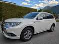 Mitsubishi Outlander 2,4 PHEV 4WD Intense, AHK, 8-fach bereift Weiß - thumbnail 1