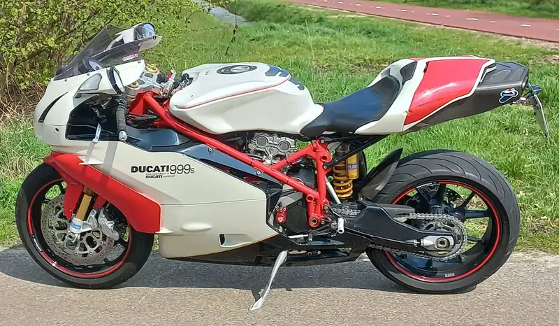 Ducati 999 - foto 8