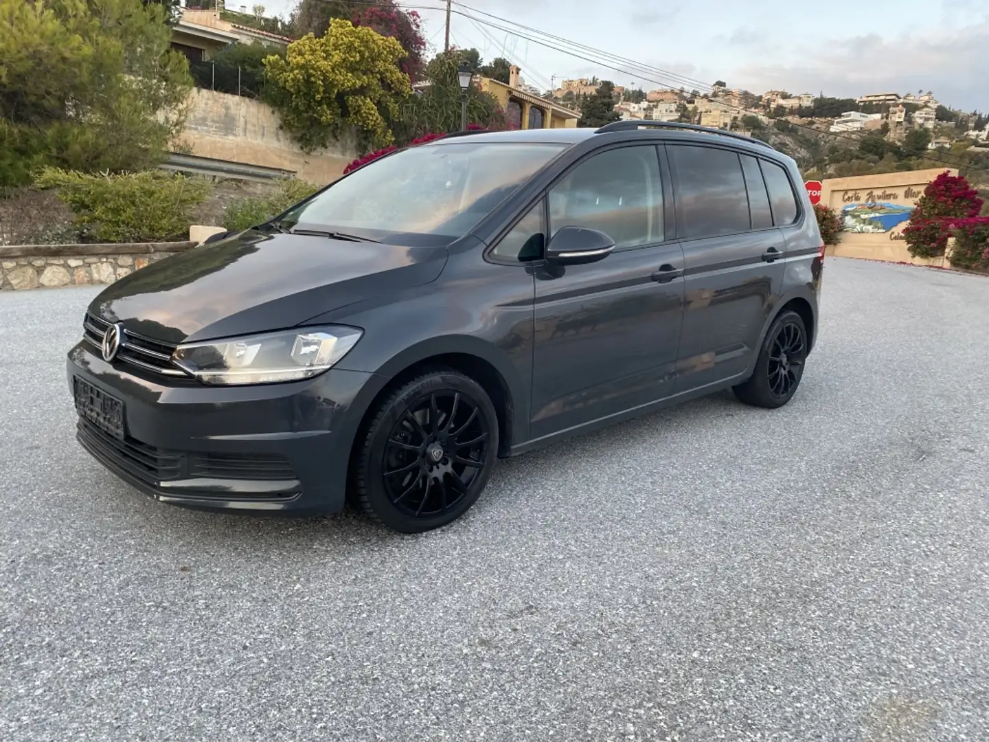 Volkswagen Touran 2.0TDI CR BMT Advance DSG 110kW Negro - 1
