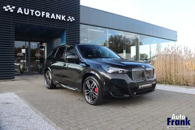BMW iX1 20 / M-SPORT / DRIV+PARK PRO / MEMO / KEYLES / 19"