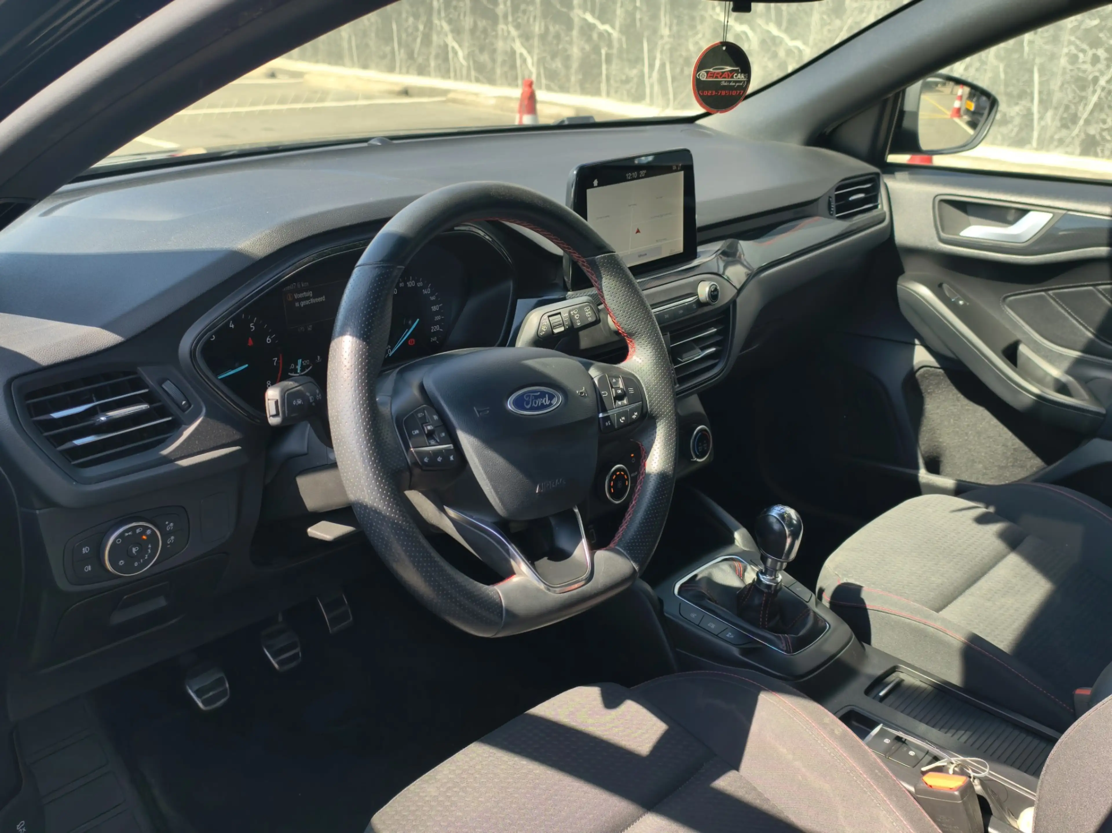Ford Focus Wagon 1.0 EcoBoost ST-LINE-NAVI-APPLE CARPLAY — photo 9