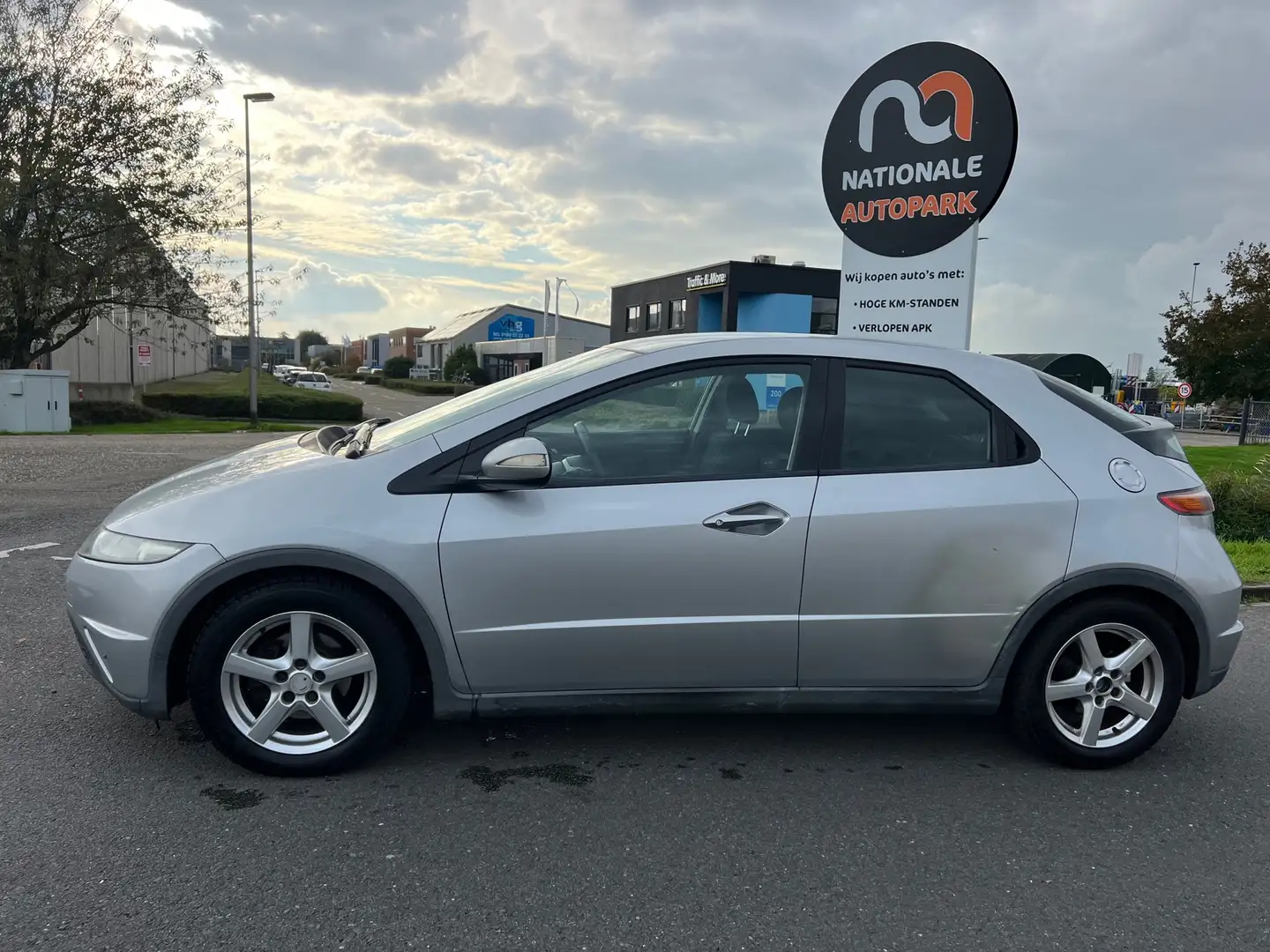 Honda Civic 2008 * 1.8 Comfort * AUTOMAAT * AIRCO * ELEC. RAME Grijs - 2