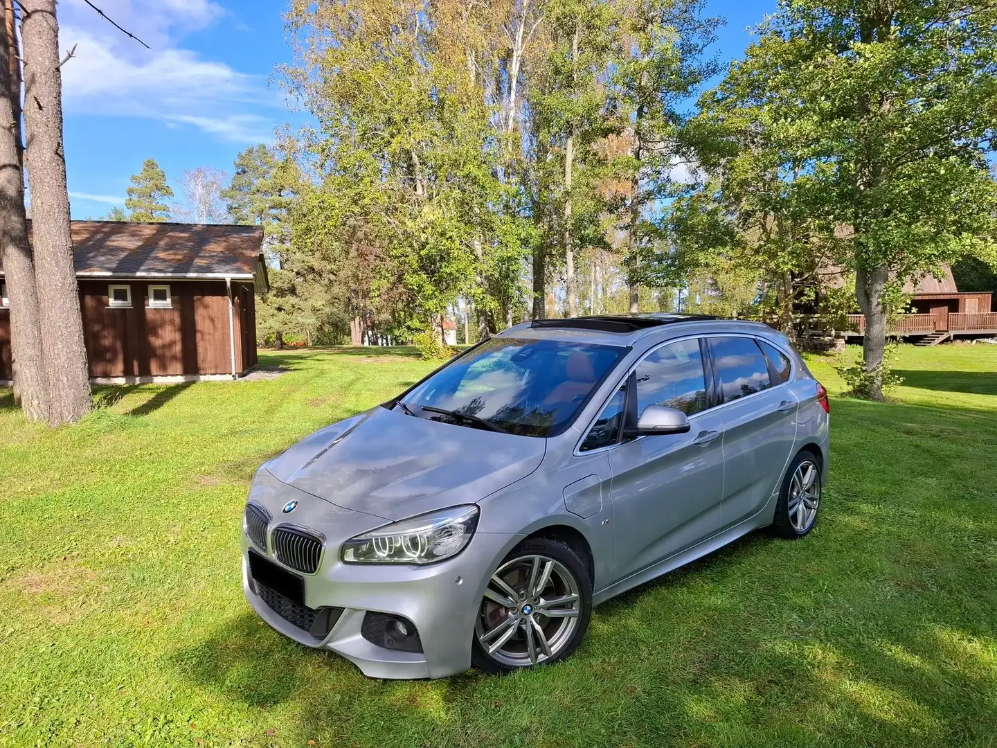 BMW 225 225xe iPerformance Active Tourer M Sport Silber - 1